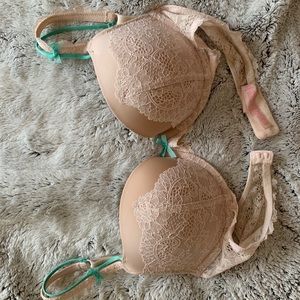 Victoria’s Secret Bra- 32D